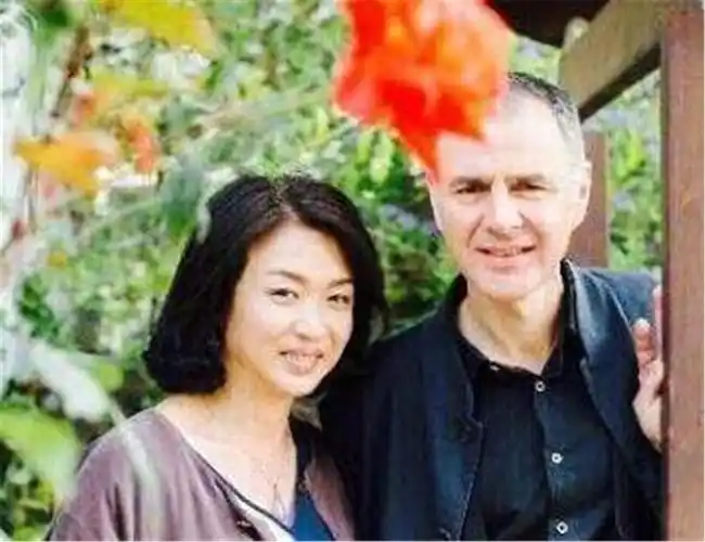 金星和老公是否有夫妻生活?汉斯说出4个字,诠释什么是爱情!