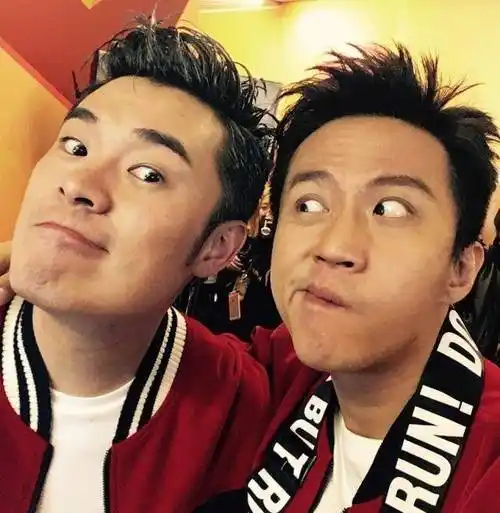 其实,陈赫一直难逃发福的"魔咒",自跑男开播后,陈赫一直是以肉眼可见