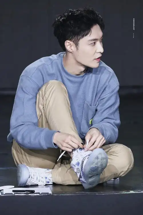 【张艺兴】手控福利