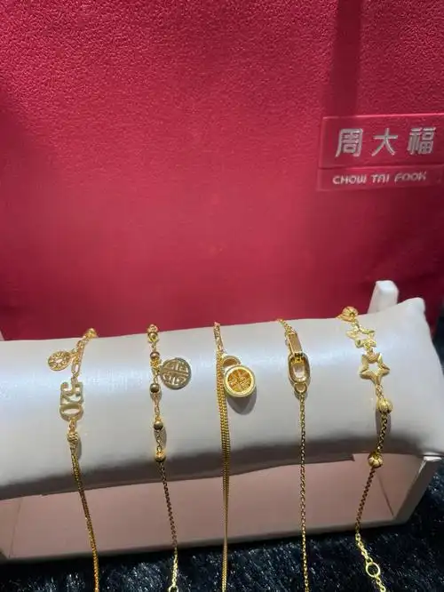 周大福黄金手链大集合05
