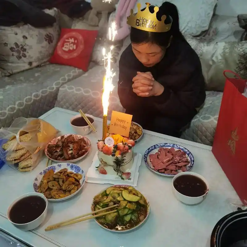好多年没有在家过过生日啦!