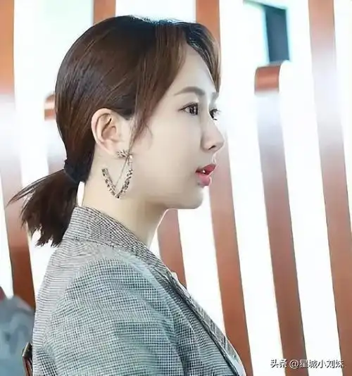 这是谁的侧脸(女明星侧颜盘点:刘亦菲仙,张柏芝美,赵露思原生鼻太美)