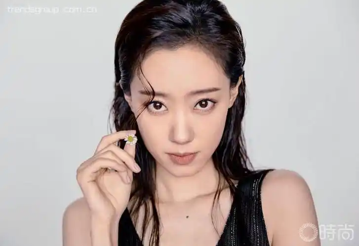 张小斐 | 敲门的人