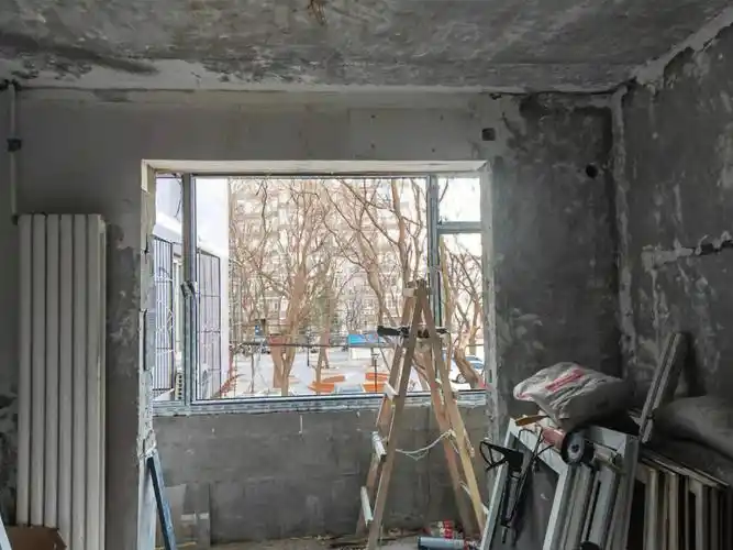 帝都装修之安装窗户