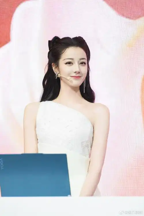 迪丽热巴工作室今天出图好快