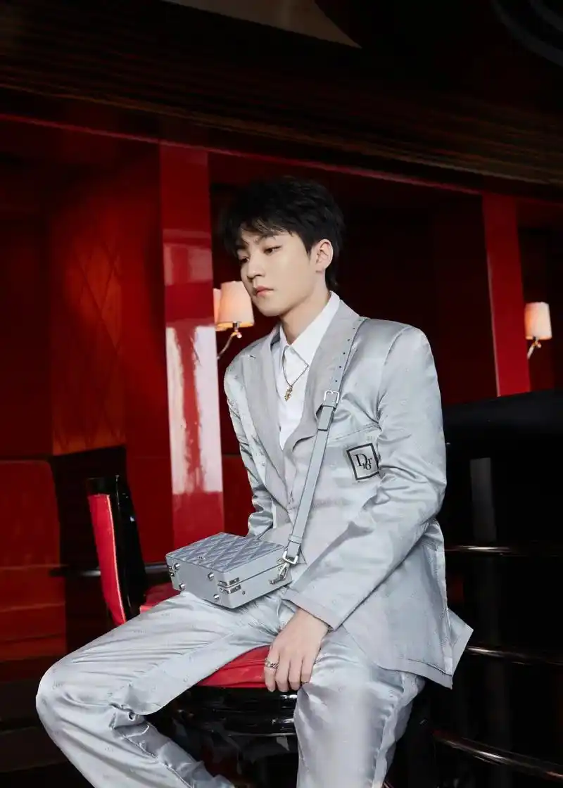 王俊凯 今日活动照片so#beautiful  #真的超爱 - 抖音