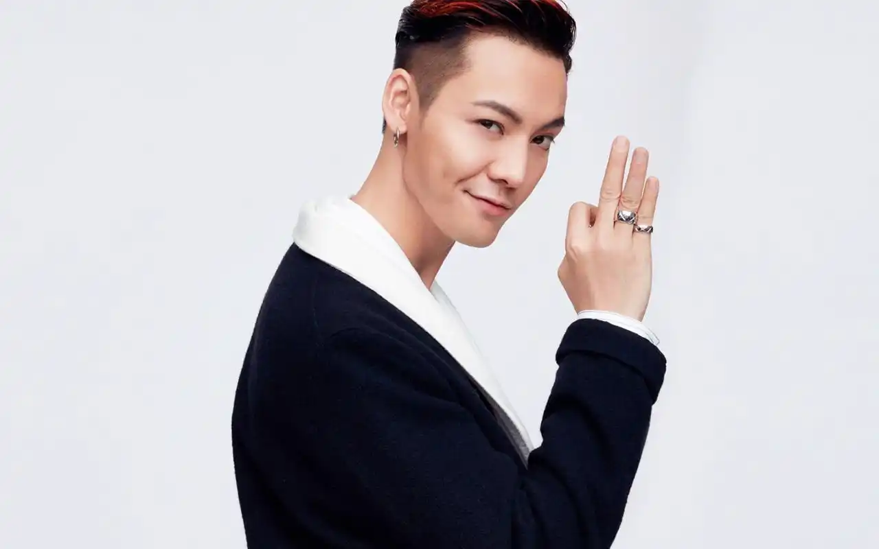 张大佛爷陈伟霆炫酷有型写真图片桌面壁纸