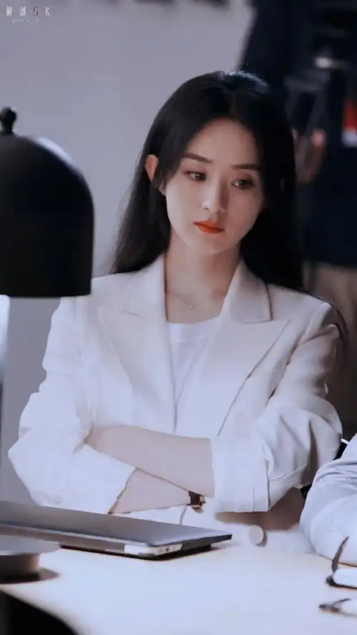 白西装雨 07|#赵丽颖