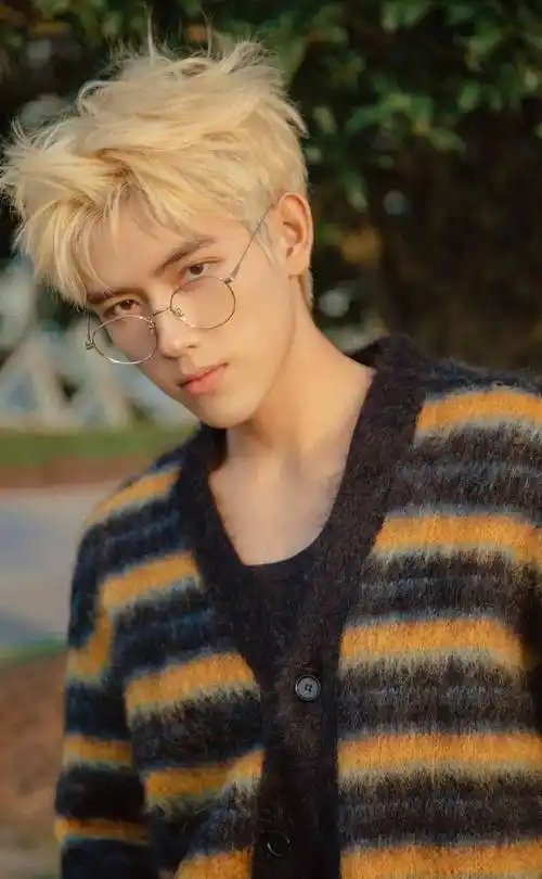 鞠婧祎不会塌房?_阿瑟_大牙_范玮琪