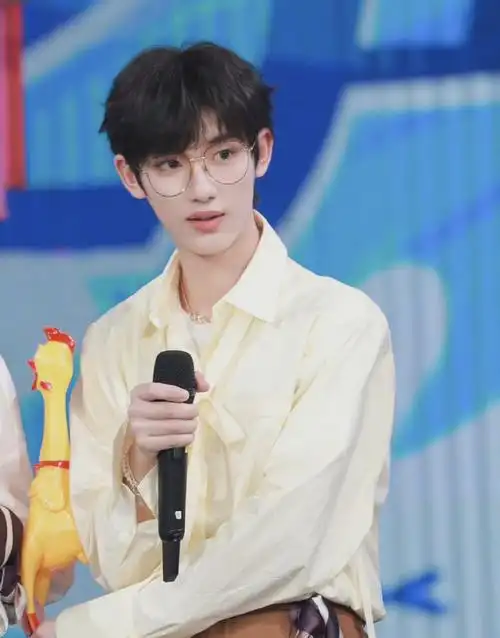 78780828快乐家族丁程鑫快乐大本营直播楼7878来啦