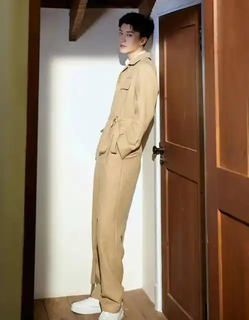 这几位男明星的全身照比例太完美_西装_身高_感觉