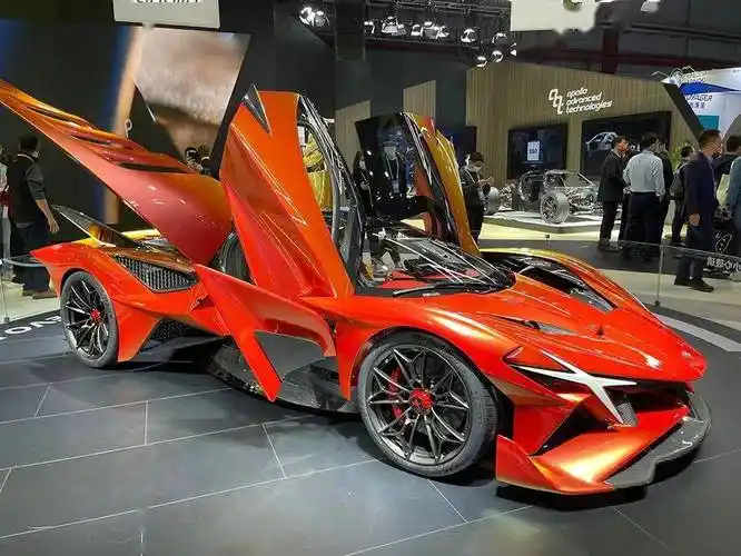 进博会最贵超跑阿波罗evo全球首发