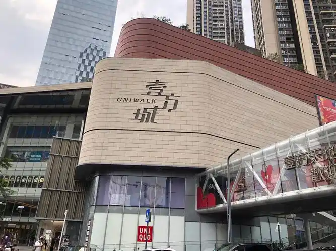 11米层高临街旺铺,一至三楼已做三层使用,深圳龙华龙华中心区壹城中心