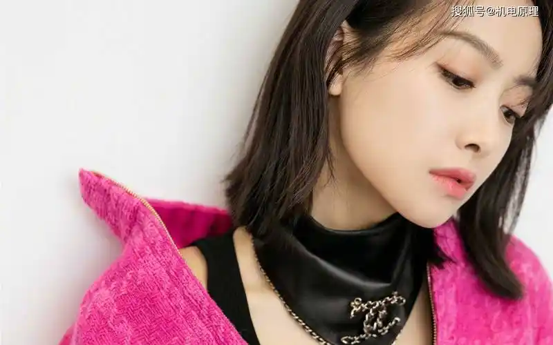 高清无水印美女明星宋茜桌面壁纸下载8张