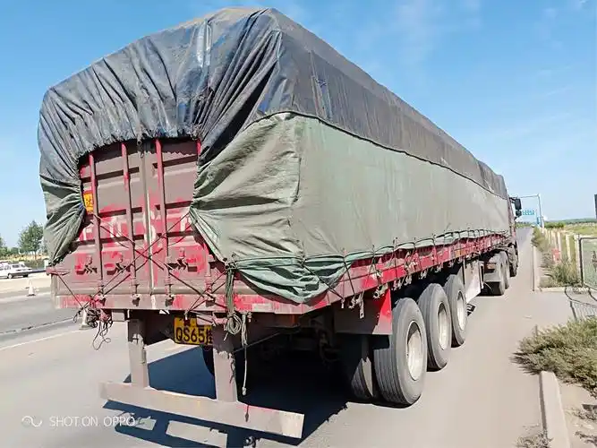 乌审旗交管大队府深中队关于大货车篷布加盖的要求