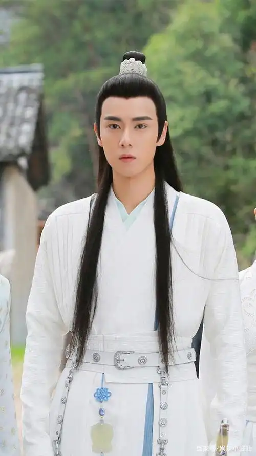 《绝代双骄》胡一天美图分享,有人说"驴脸"毁经典,大家觉得呢