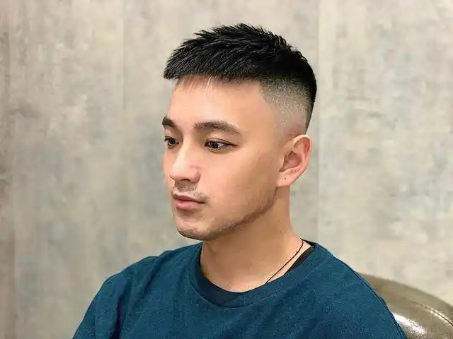 男生别迷恋背头发型了今夏留这4款短发时尚帅气不油腻