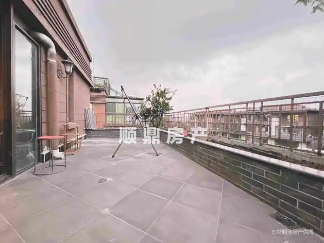 南京房产网>南京二手房>秦淮二手房>月牙湖二手房>世茂君望墅>800_600