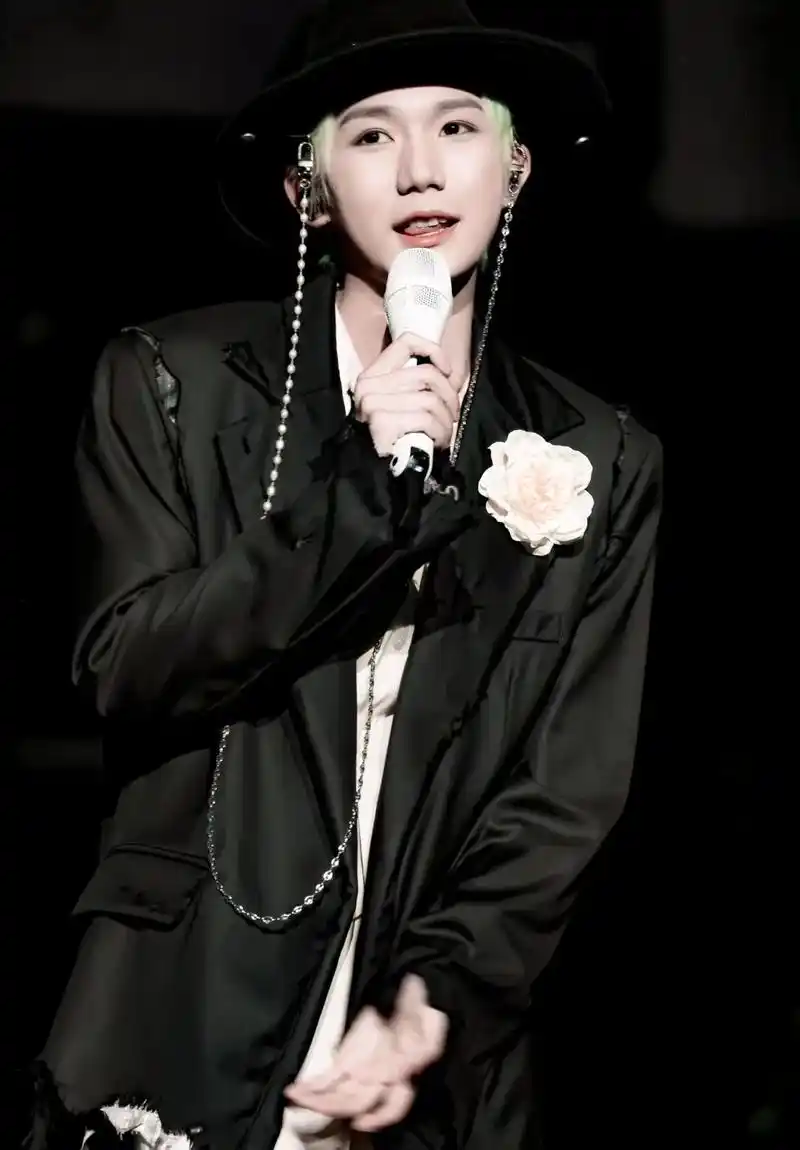 王源客厅狂欢巡回演唱会 #王源 源哥上海站 圆满结束 下个 - 抖音