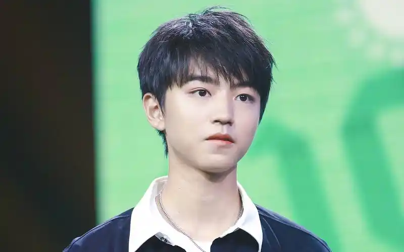 tfboys王俊凯高清图片桌面壁纸