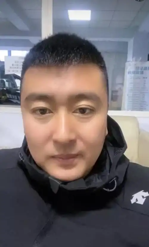 40岁离异男征婚照片(id:4045074)_湖北武汉征婚交友_我主良缘网