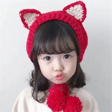 可爱萌娃一左一右嘟嘟嘴头像 人类幼崽小小只情侣头像图片