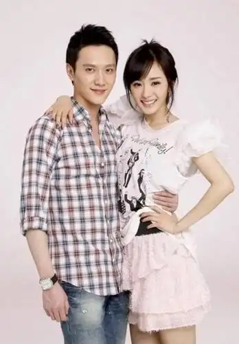 冯绍峰8年前微博被扒这么甜蜜的互动只有他敢发