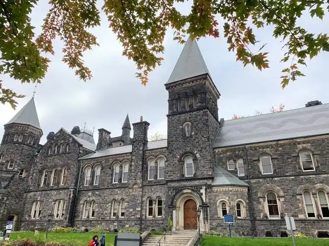 加拿大多伦多大学