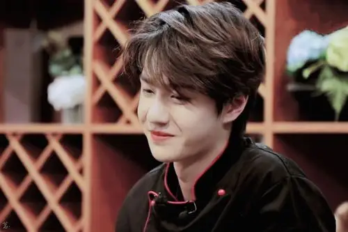 "你一直是我关键时候的力量啊,谢谢你,我的星星 @uniq-王一博 cr:啵啵