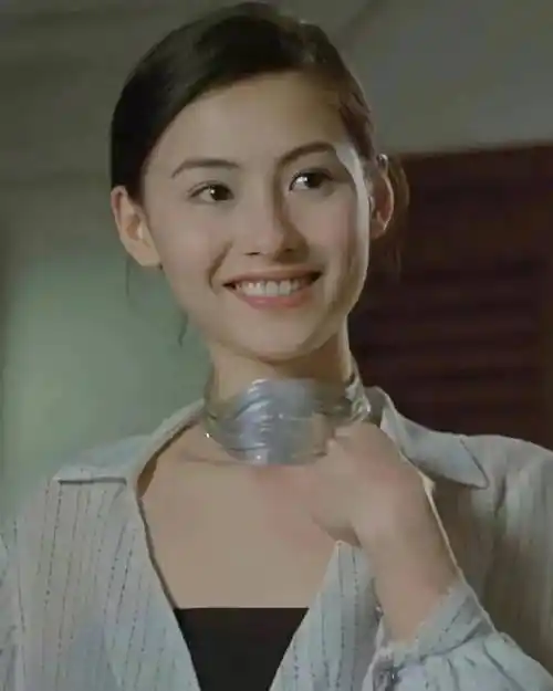 张柏芝素颜旧照释出骨相绝美_态度_眼神_状态