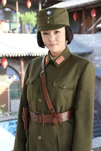 刘一含剧中戎装造型