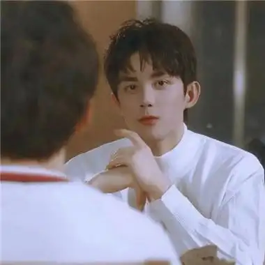 氛围感帅哥吴磊微信头像合集 任何关系处不来就算了