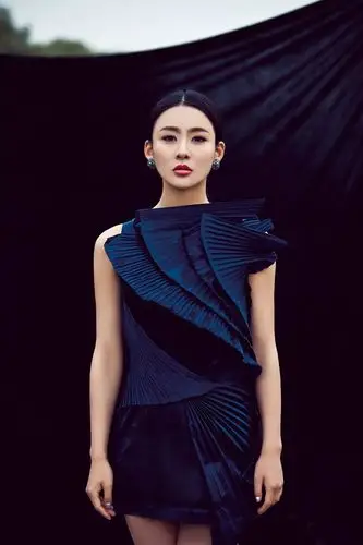 神枪女主角贾青高清写真图片曝光