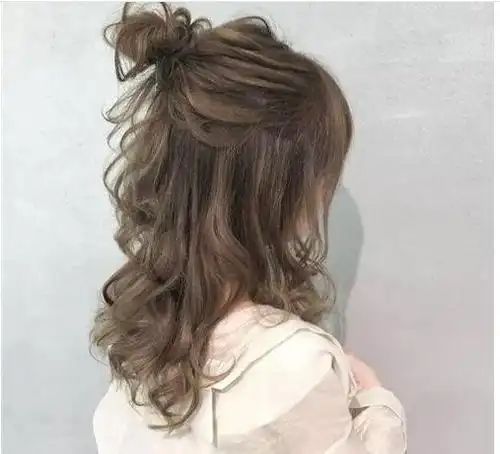 2020流行女生半扎式丸子头,慵懒清新,可爱唯美,有个性