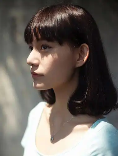 如何剪一款中分发型:10款简单好看的中分发型(9)