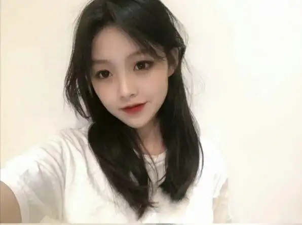 有人发一下13,14岁女生的阴部吗