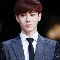 歌手en的动漫头像_微信头像图片大全