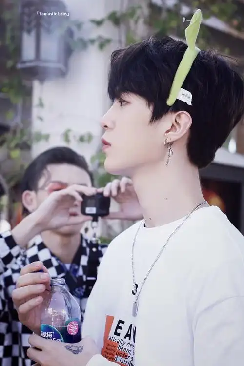 来自fantasticbaby丨范丞丞 - 微博