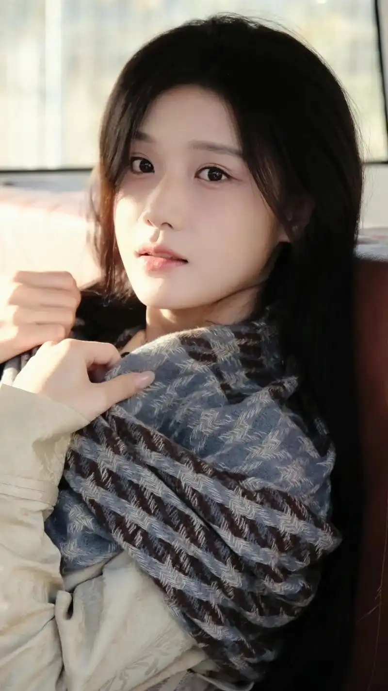 感谢意中人们对@陈意涵estelle 2023年的陪伴,以及每一条抖音的点赞