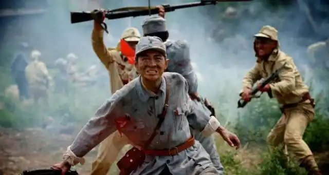 38集抗战传奇电视剧《敌后便衣队》拍摄完毕,精彩剧照曝光!