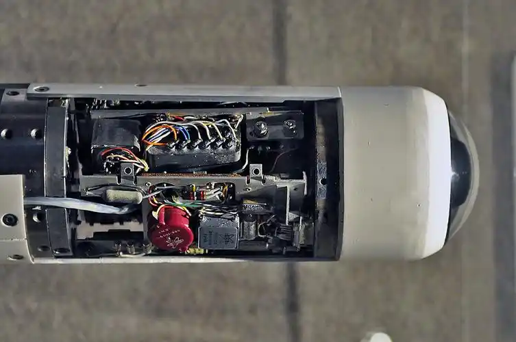 8 剖面图展示导弹内部构造