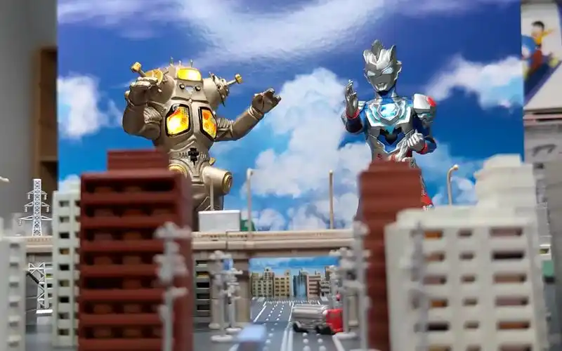 活动  【粤语中字开箱】万代 奥特曼发光扭蛋 pb限定 利布特 泽塔