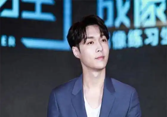 好的张艺兴,却是如今混得最好的一个,吴亦凡因为"都美竹事件"身陷泥潭