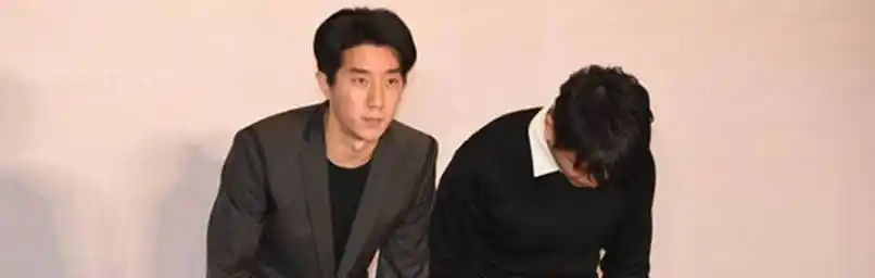 37岁房祖名近照曝光!穿着低调且朴素,胡子拉碴不修边幅太接地气_成龙_