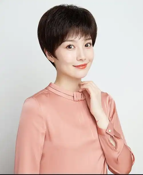 中老年假发套女全头逼真整顶真头发妈妈圆脸假发女短发50岁轻薄无束缚