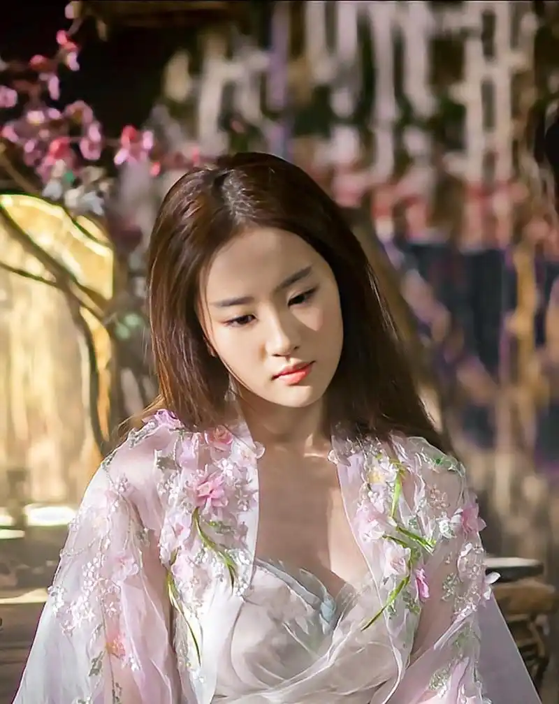 白浅上神!#刘亦菲# #神仙颜值# #三生三世十里桃花