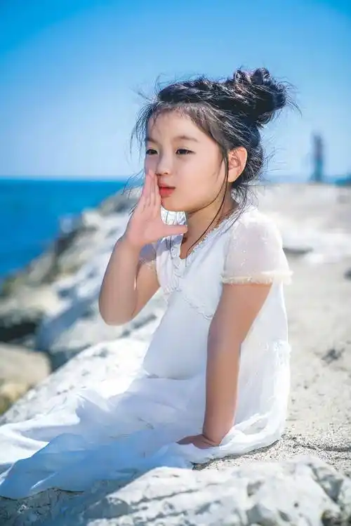 炫彩壁纸秀app每日一组美图壁纸萌宝来袭