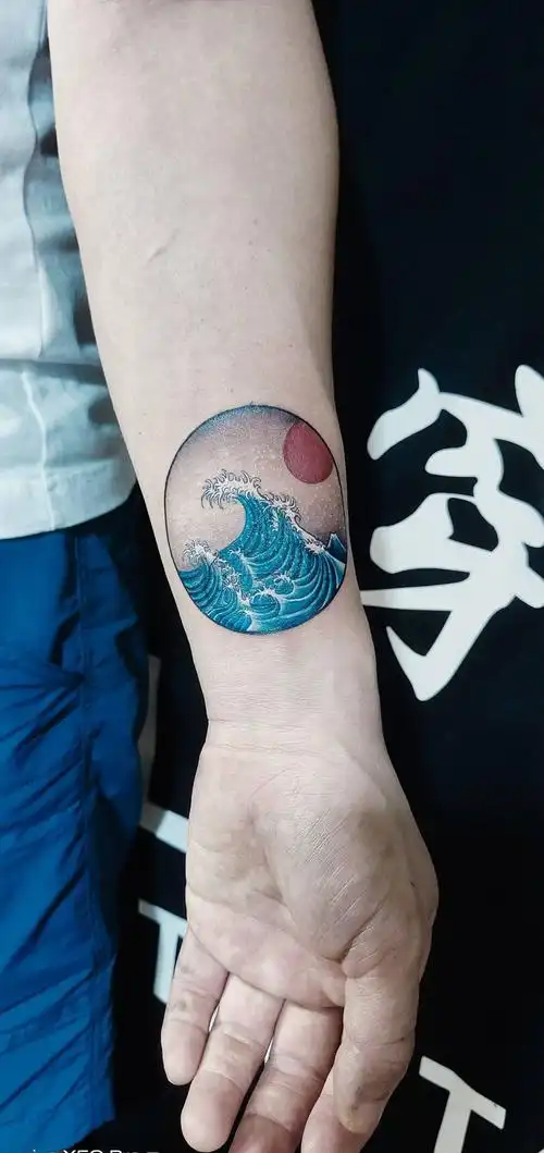 遮盖浪纹身图片手臂纹身图案