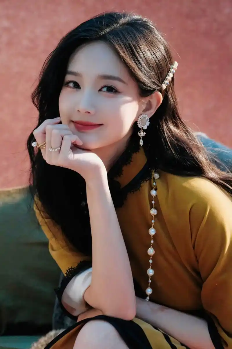 李一桐这波营业照新年气息好浓,她真的好美,笑起来好看到我的心都化了