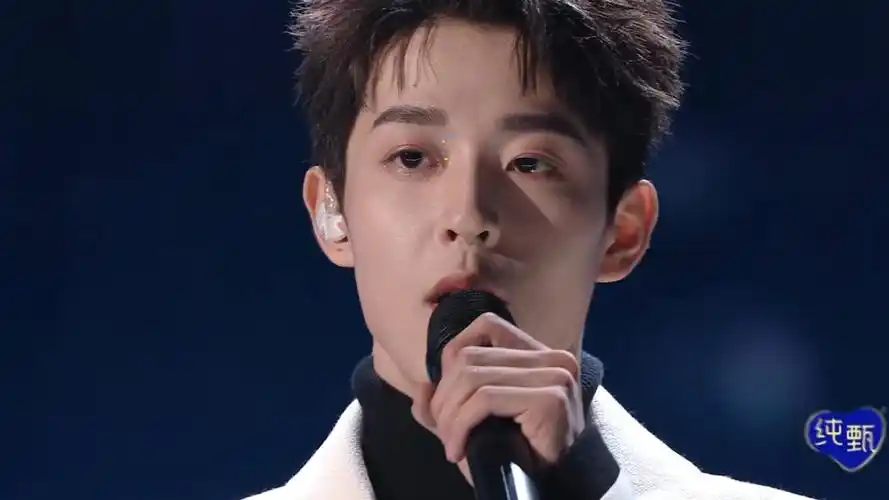 吴宇恒声乐solo秀!《爱就一个字》,你们爱了吗